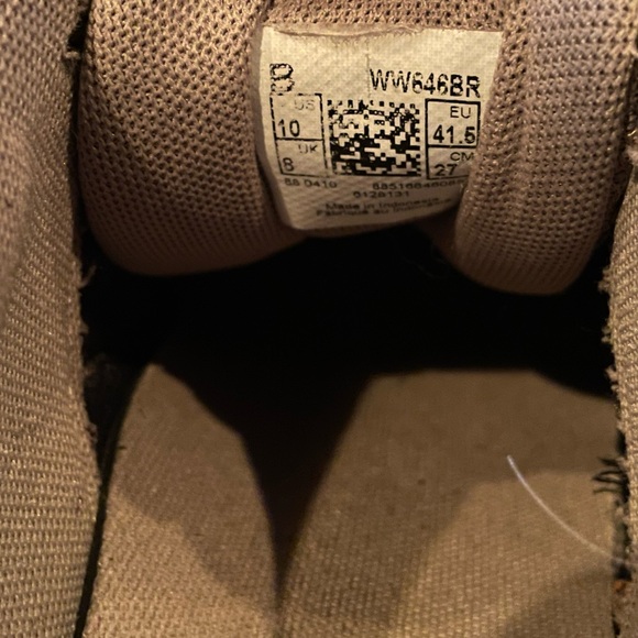 New Balance Runners - Picture 8 of 8